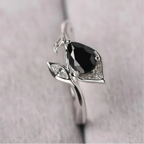 Simple Green Black Zircon With Diamond Leaves Personalized Engagement Ring