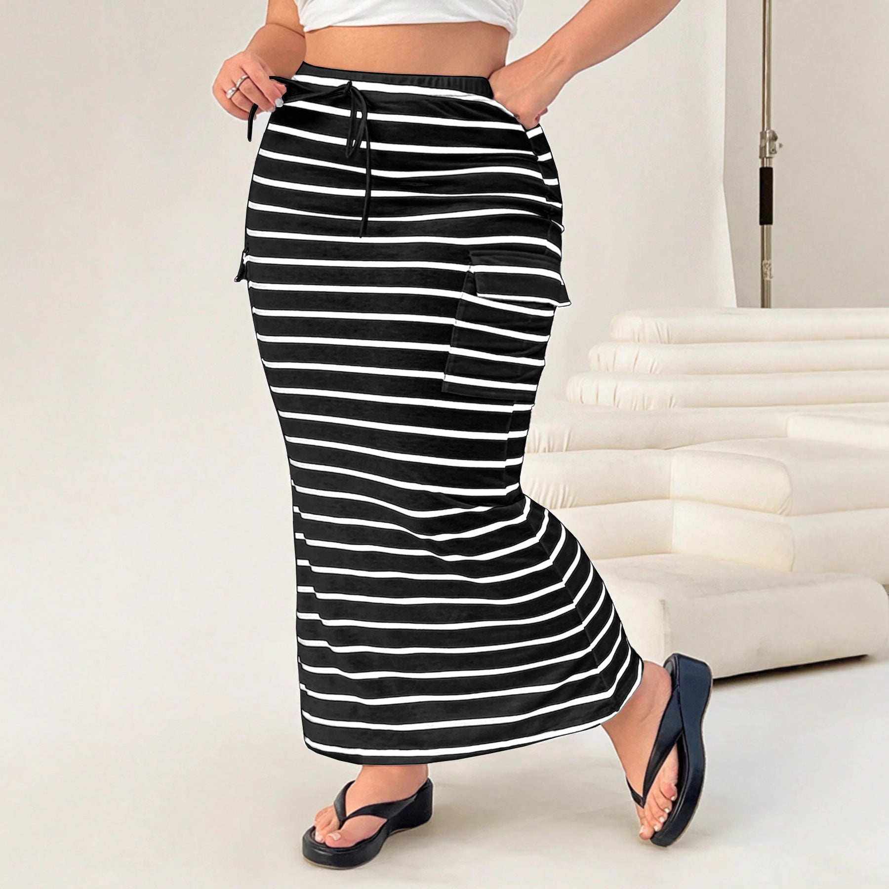 Knitted Simple Pocket Slim-fit Hip Skirt