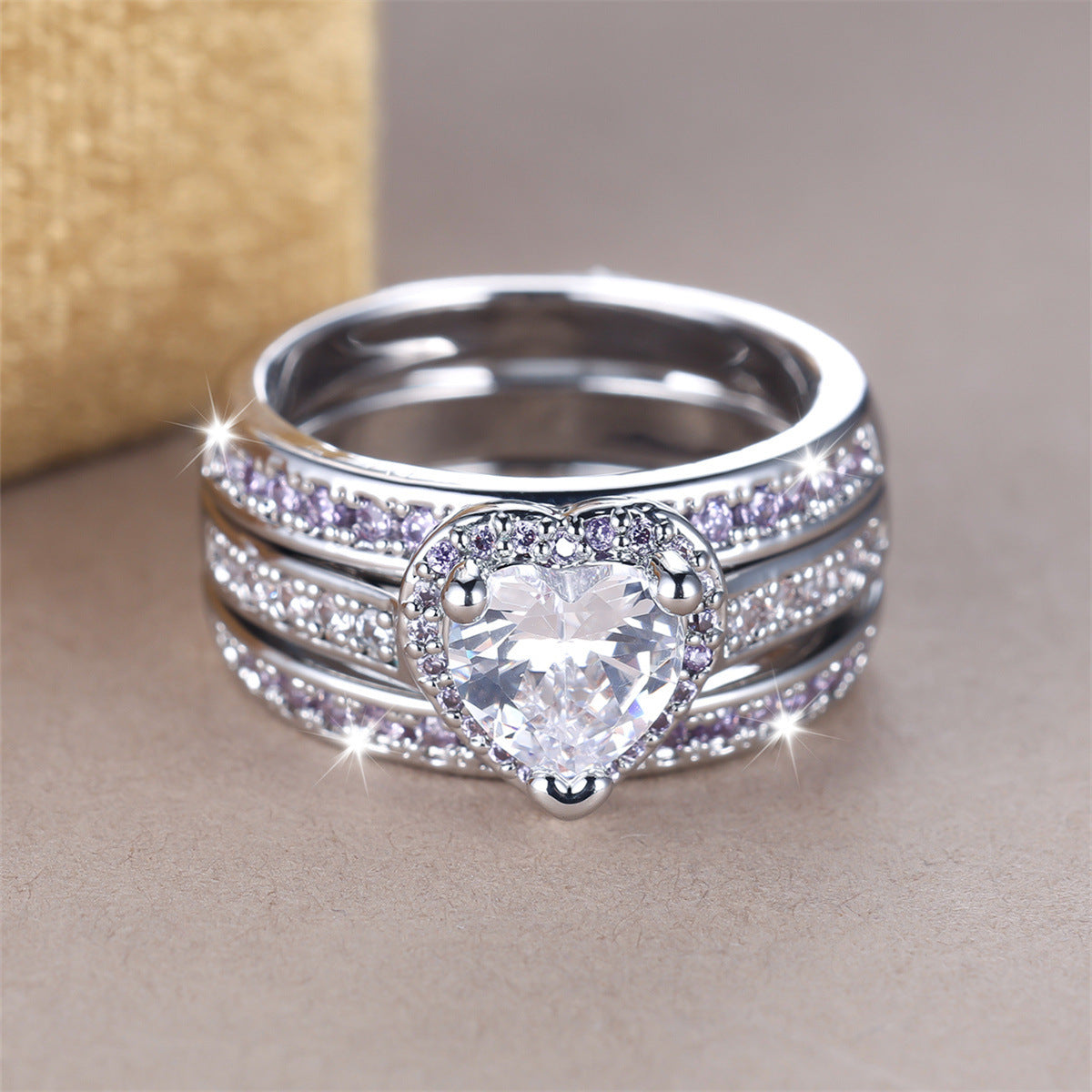 Women's Simple Personality Heart And Circle Ring