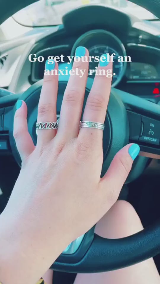 Load video: Stainless Steel Rotatable Spinner Ring Moon Stars Relieve Anxiety Rings