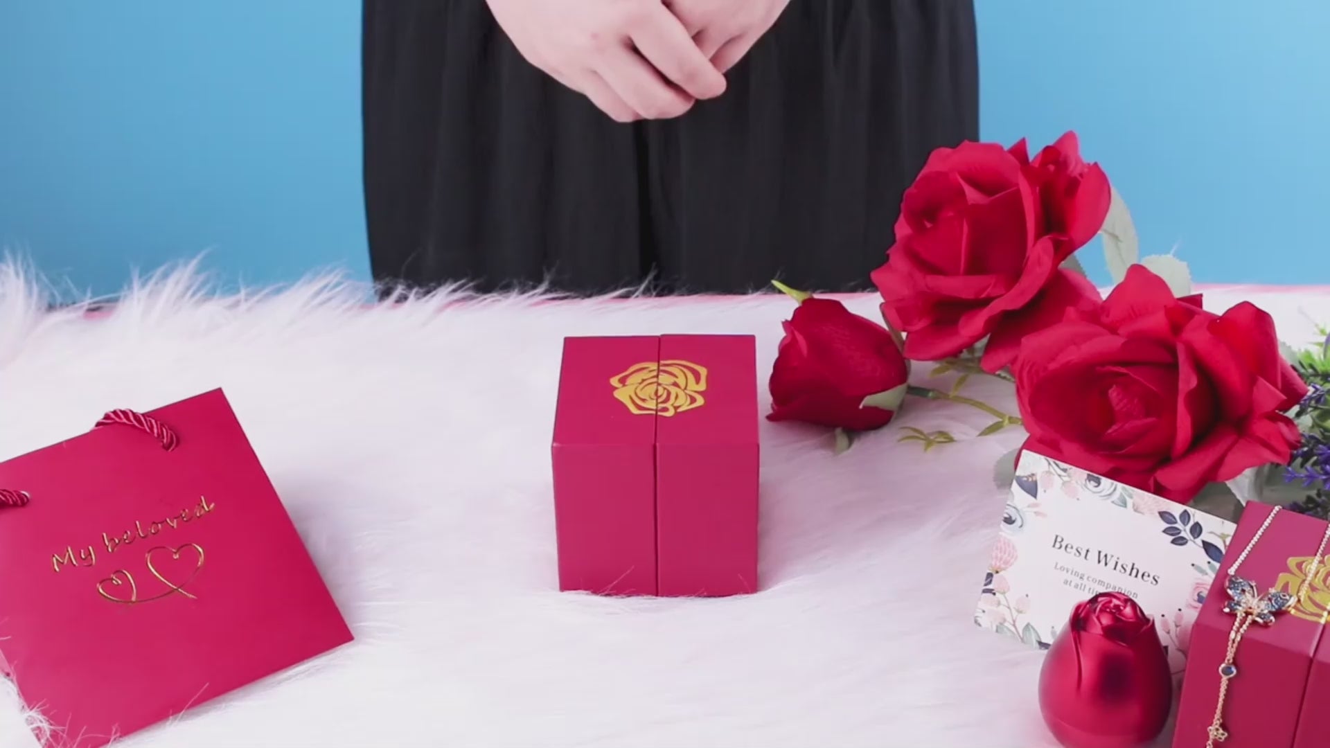 Load video: Hot Valentine&#39;s Day Gifts Metal Rose Jewelry Gift Box Necklace For Wedding Girlfriend Necklace Gifts