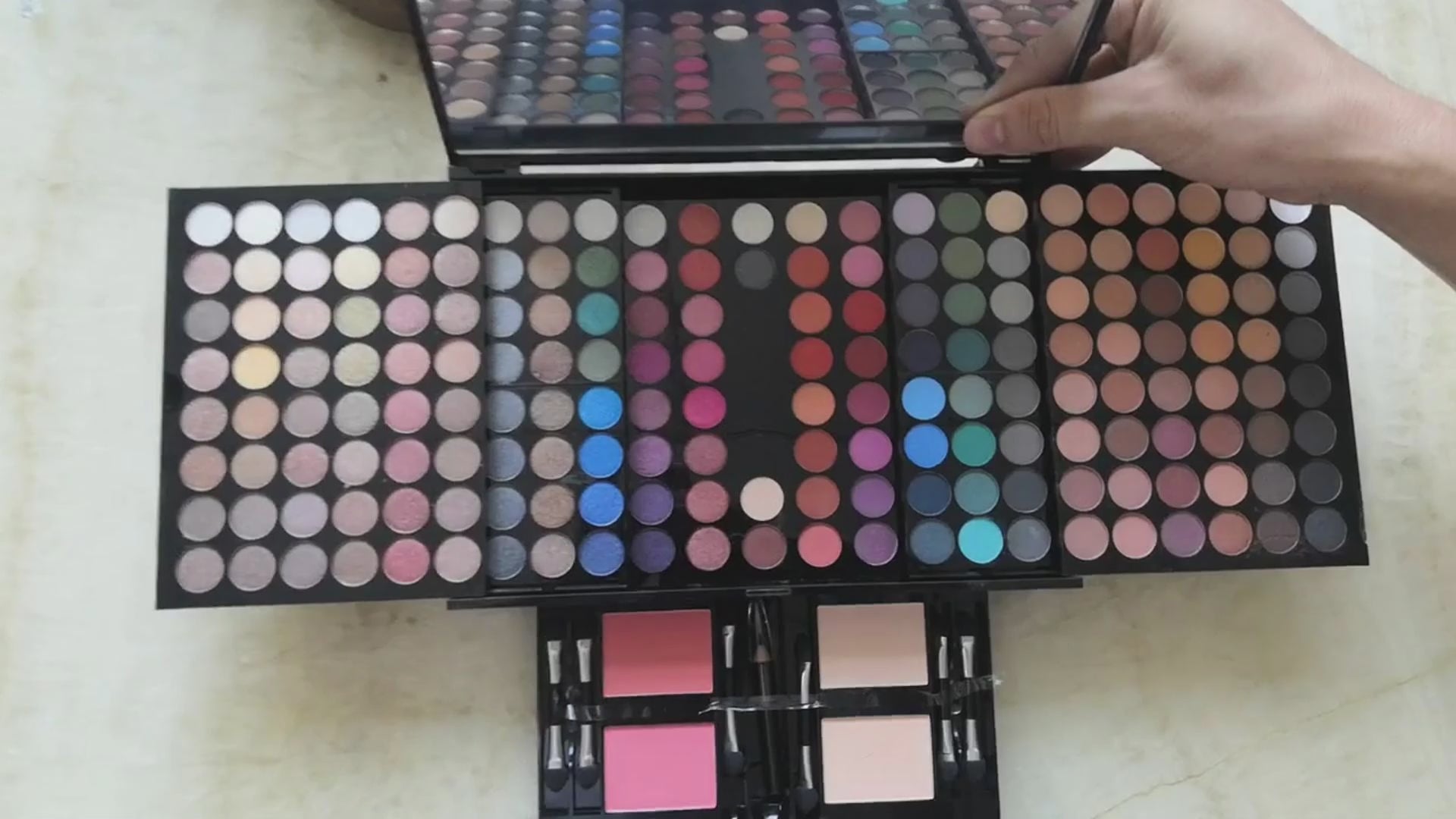Load video: 180 Colors Eyes Shadow Blush Set Personalized Piano-shaped Makeup Palette Box