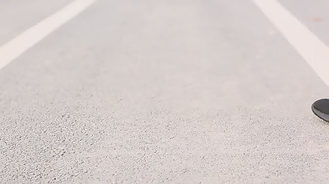 Load video: Breathable Safety Shoes Anti-smashing Work Safety Shoes