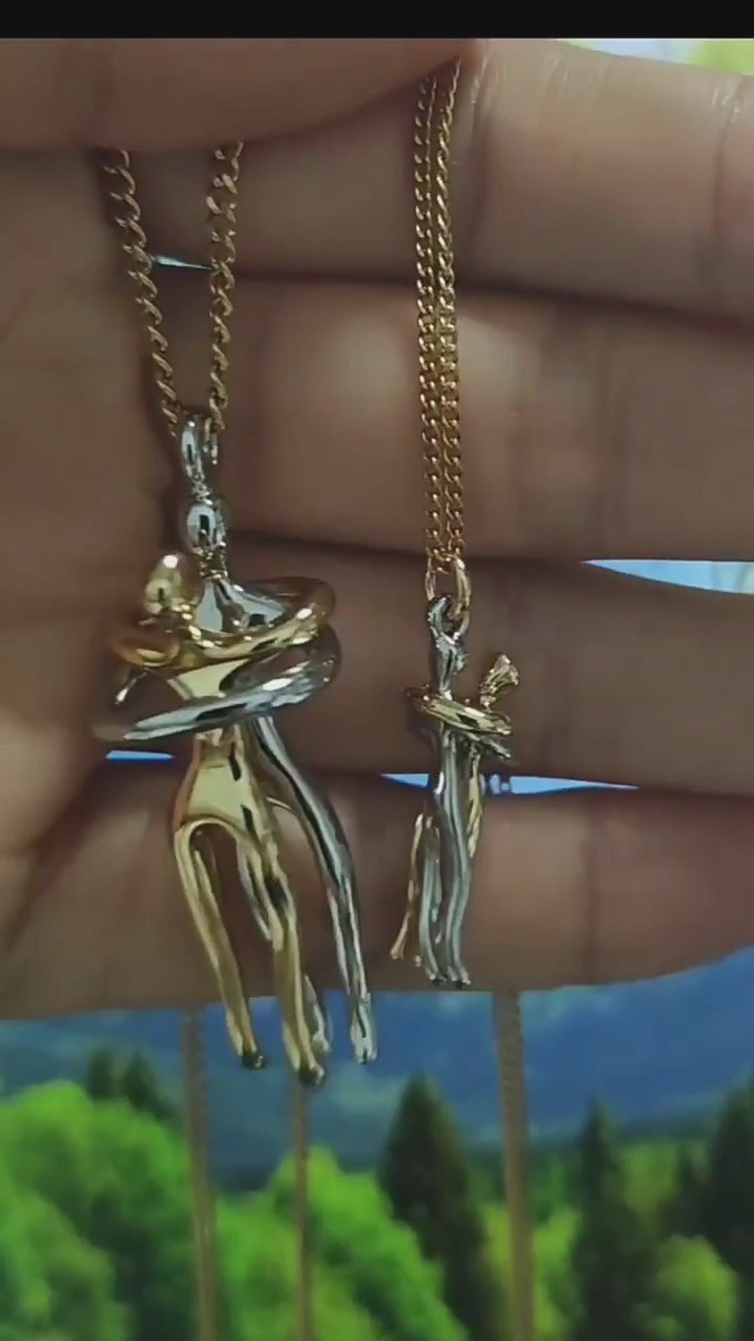 Load video: Love Hug Necklace Unisex Men Women Couple Jewelry Simple Temperament Clavicle Chain Valentines Day Lover Gift